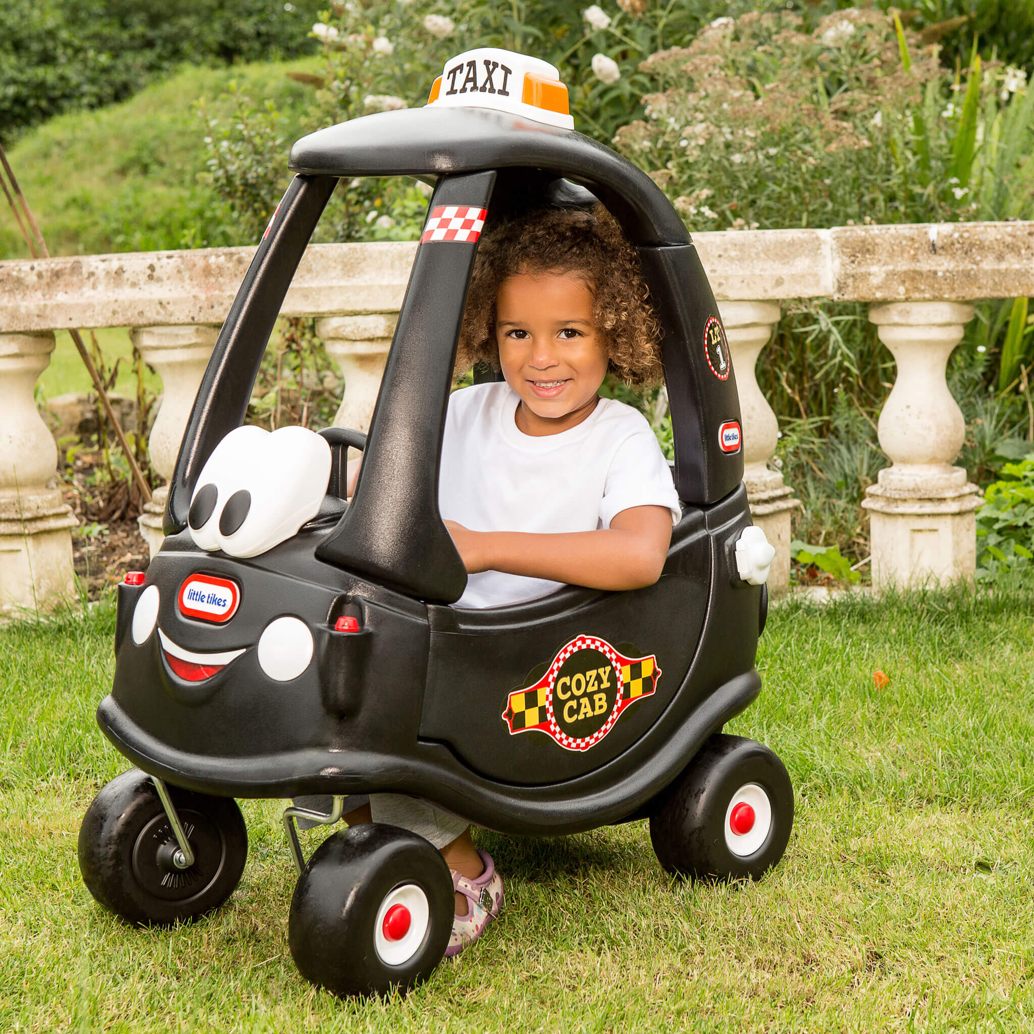Cozy CoupeĀ® Black Cab - Image 2