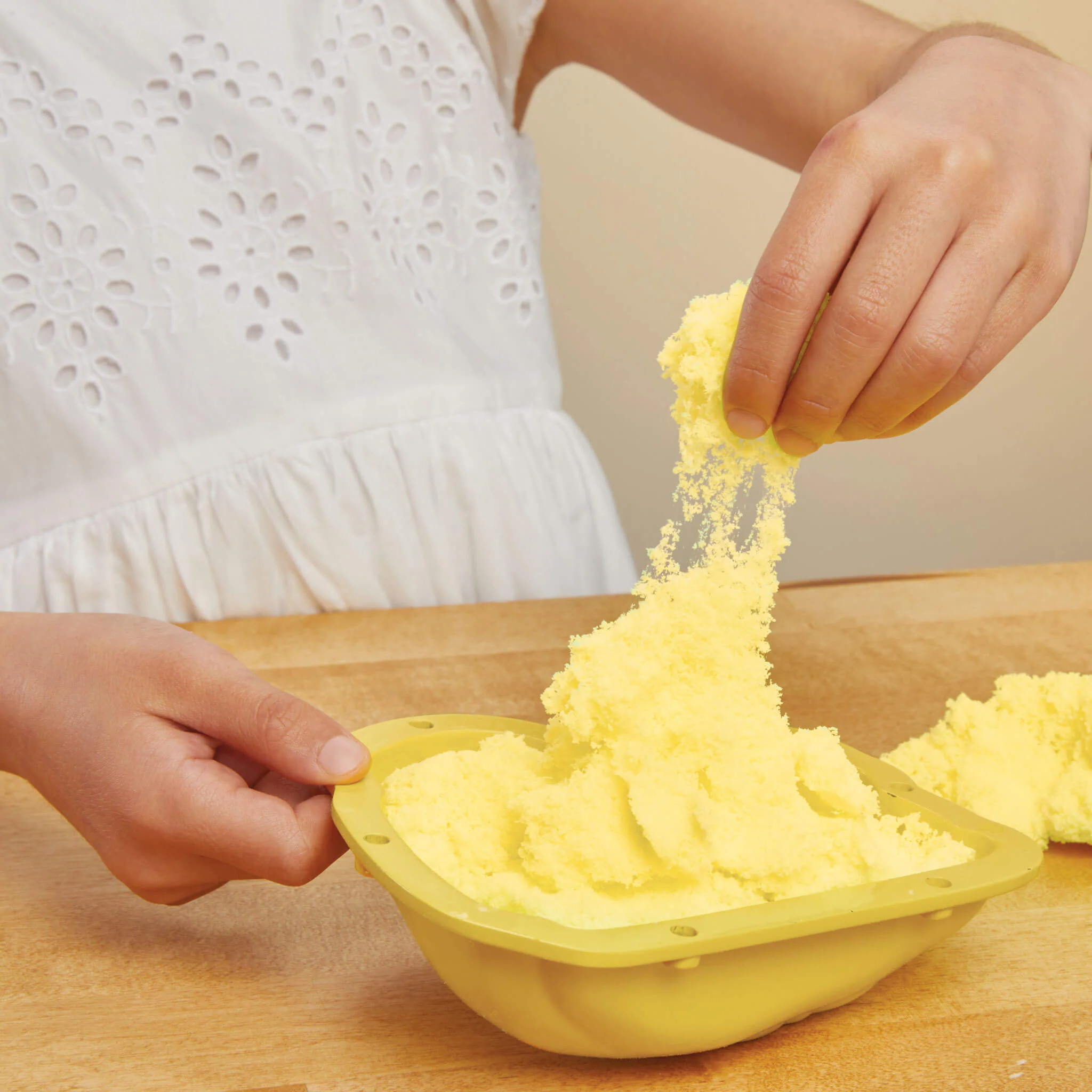 Creative Chefs⢠Bluey⢠- Duck Cake Kit - Image 4