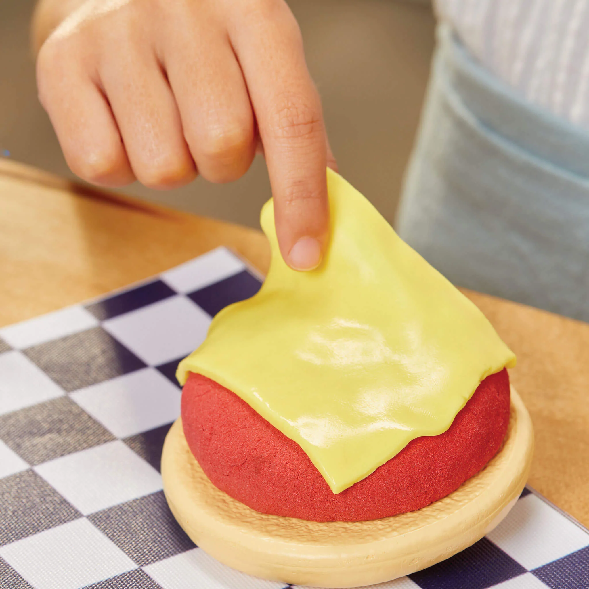 Creative Chefs⢠Cheeseburger and Fries Kit - Image 5