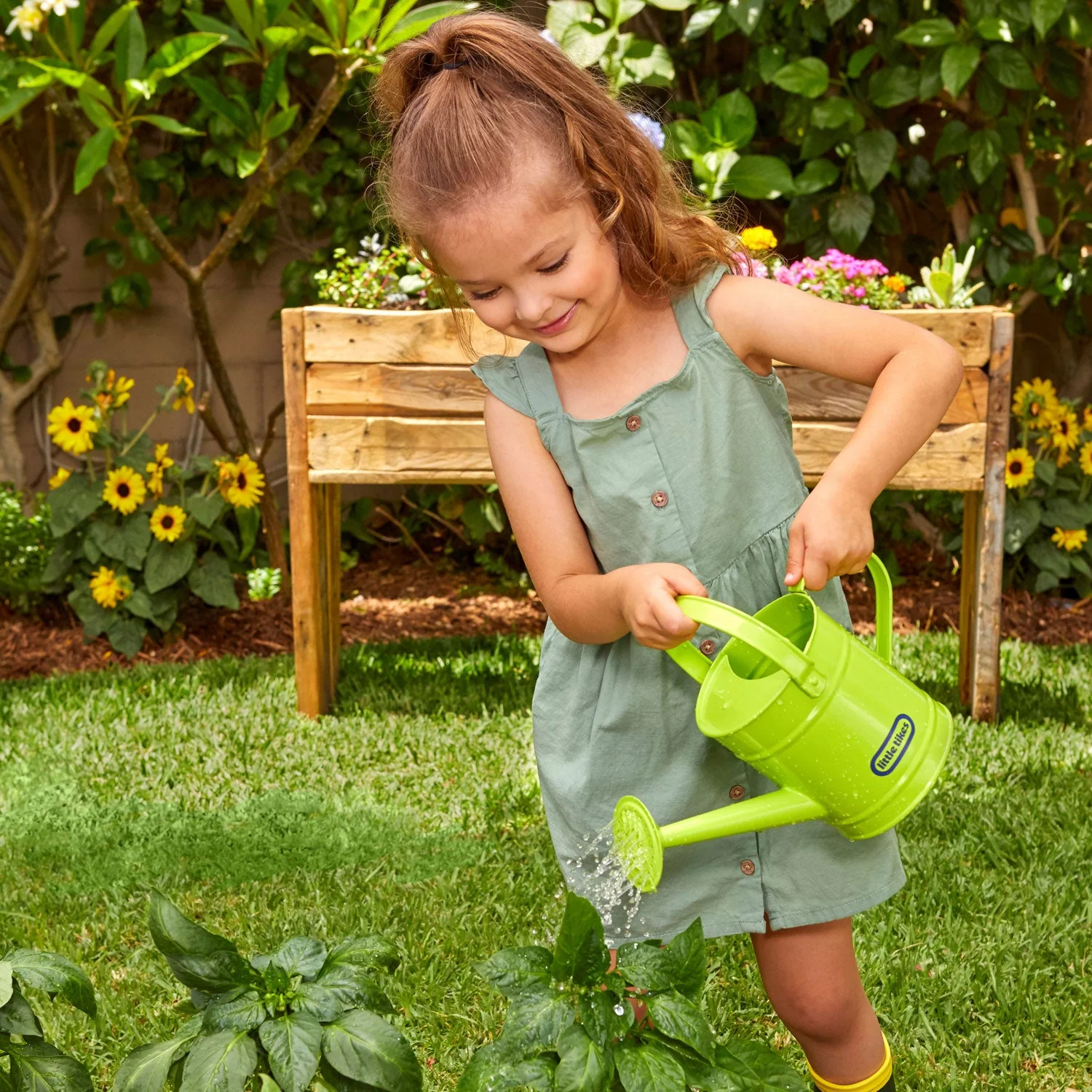 Growing Garden™ Watering Can and Gloves - Image 6